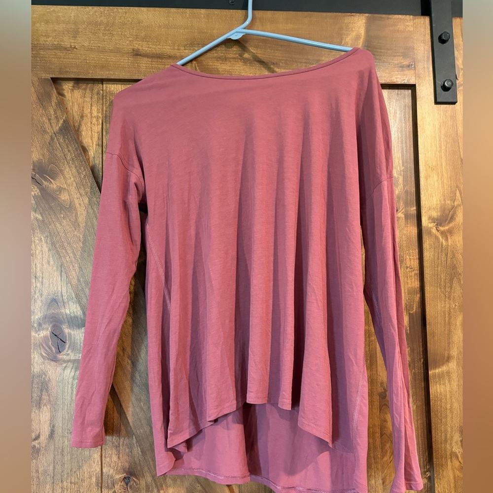 Lululemon top